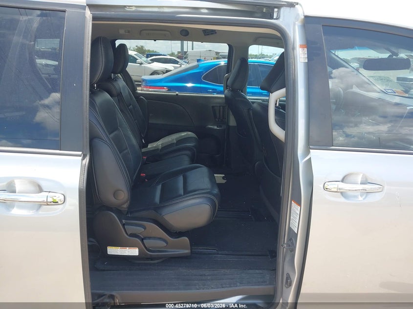 2015 Toyota Sienna VIN 5TDXK3DC1FS615970 IAAI salvage auction — FRONT END, Salvage Title, sold $1,725 on 2026-07-21 (photo 8)