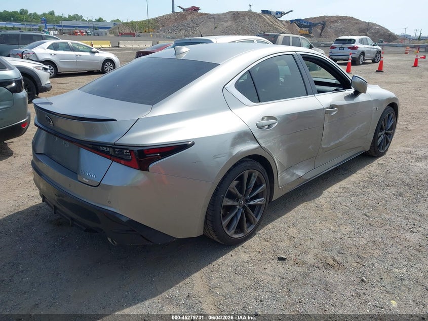 2021 Lexus Is VIN JTHGZ1E29M5022171 IAAI salvage auction — RIGHT SIDE, Salvage Title, sold $5,300 on 2026-07-21 (photo 4)