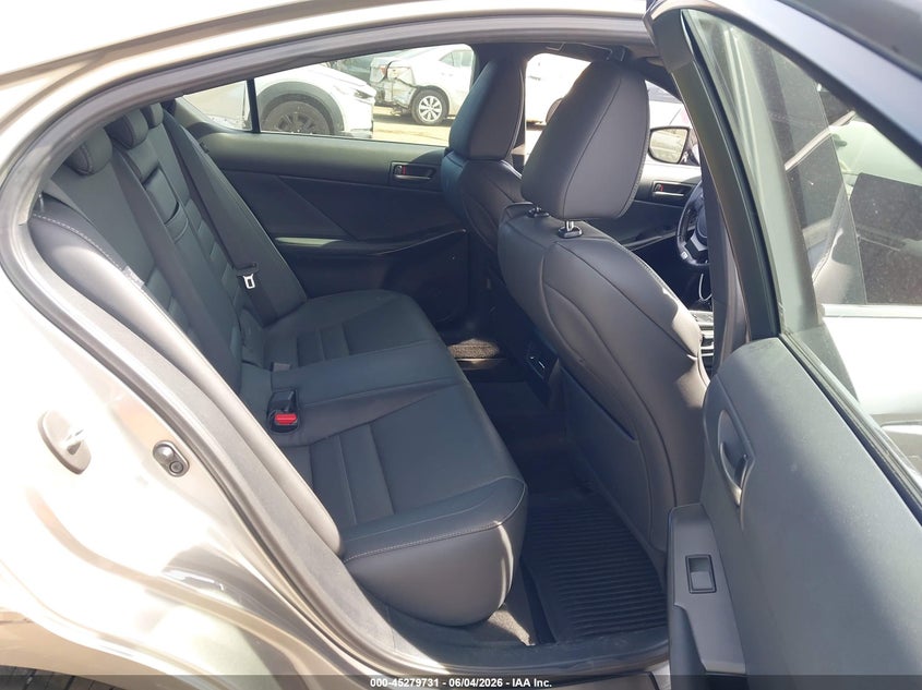 2021 Lexus Is VIN JTHGZ1E29M5022171 IAAI salvage auction — RIGHT SIDE, Salvage Title, sold $5,300 on 2026-07-21 (photo 8)