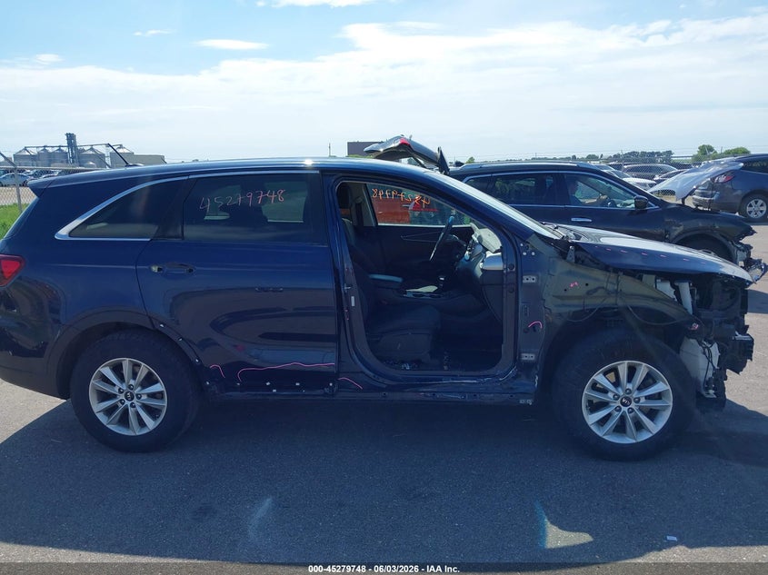 2019 Kia Sorento VIN 5XYPG4A3XKG537188 IAAI salvage auction — RIGHT SIDE, Salvage Title, sold $2,050 on 2026-07-20 (photo 6)