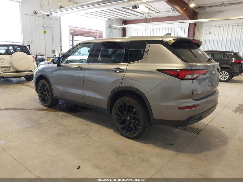 2022 Mitsubishi Outlander VIN JA4J4UA84NZ058940 IAAI salvage auction — UNKNOWN, Salvage Title, sold $4,050 on 2026-07-29 (photo 3)
