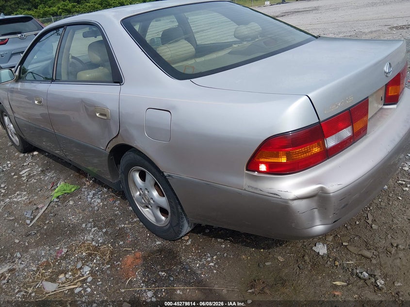 1998 Lexus Es 300 VIN JT8BF28G9W5042925 IAAI salvage auction — LEFT SIDE, Salvage (Louisiana), sold $225 on 2026-07-21 (photo 6)