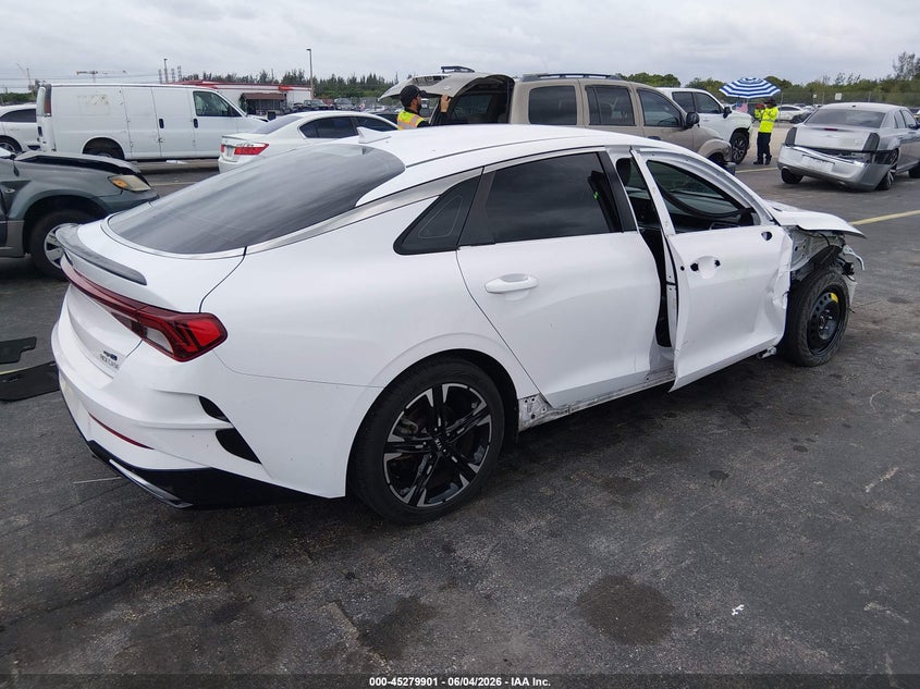 2021 Kia K5 VIN 5XXG64J23MG070598 IAAI salvage auction — RIGHT SIDE, Salvage Title, sold $5,600 on 2026-07-09 (photo 4)