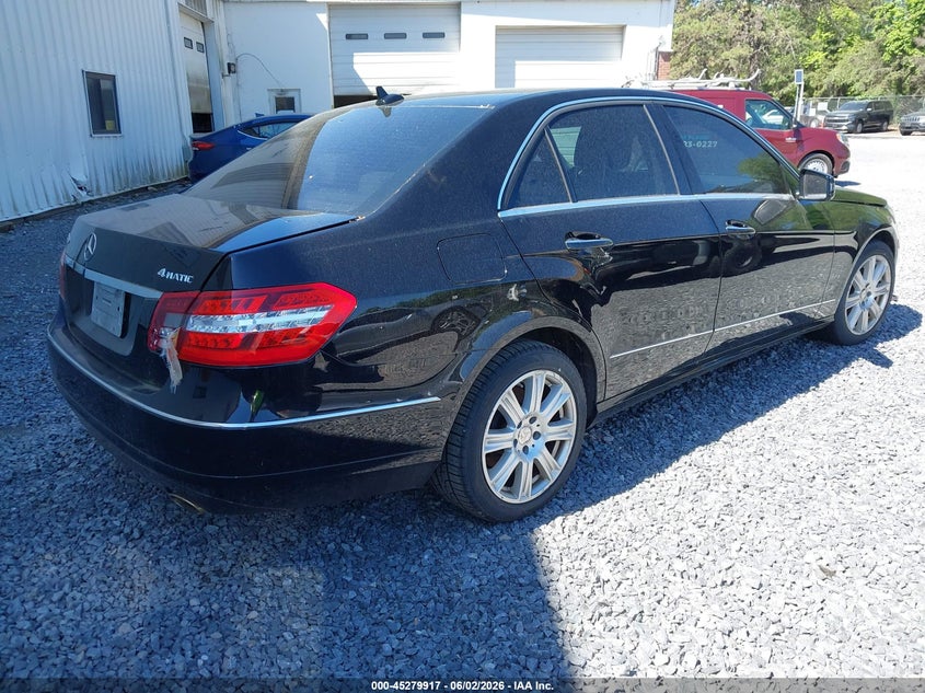 2013 Mercedes-benz E-klasse VIN WDDHF8JB8DA675875 IAAI salvage auction — NORMAL WEAR, Clear (New York), sold $850 on 2026-07-07 (photo 4)