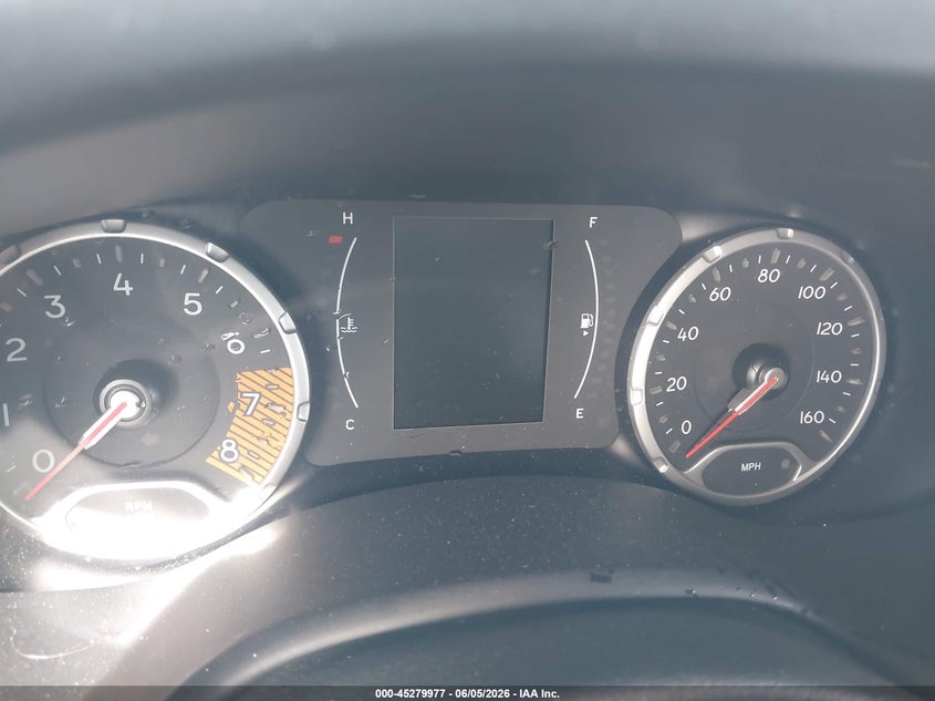 2020 Jeep Renegade VIN ZACNJBAB0LPL40274 IAAI salvage auction — RIGHT SIDE, Salvage Title, sold $1,700 on 2026-07-14 (photo 7)