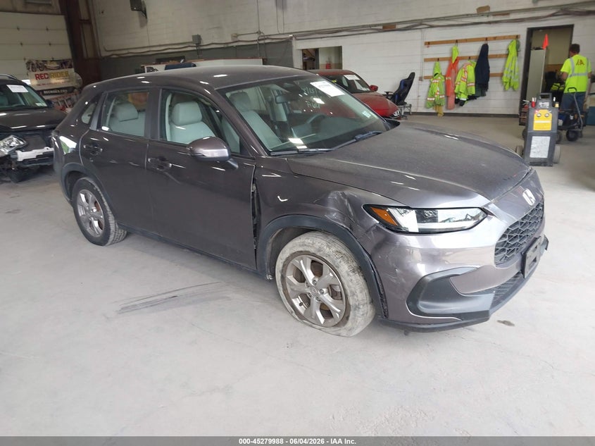 2023 Honda Hr-v VIN 3CZRZ2H33PM727674 IAAI salvage auction — RIGHT FRONT, Wait Title, sold $8,250 on 2026-08-28 (photo 1)