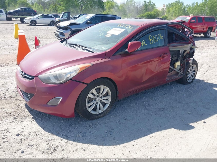 2013 Hyundai Elantra VIN KMHDH4AE4DU561260 IAAI salvage auction — REAR END, Salvage Title, sold $450 on 2026-07-09 (photo 2)