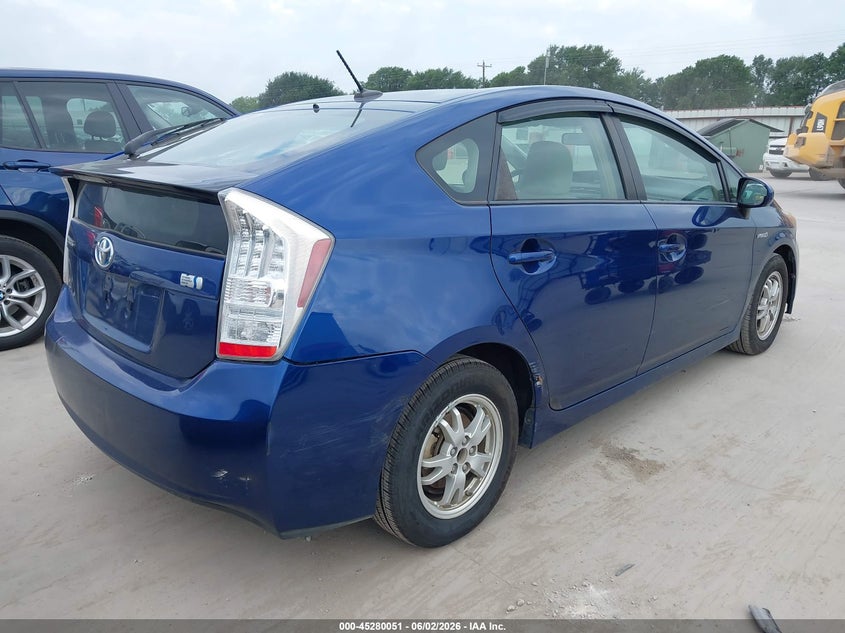 2011 Toyota Prius VIN JTDKN3DU4B1403341 IAAI salvage auction — SIDE, Original (Texas), sold $975 on 2026-07-14 (photo 4)