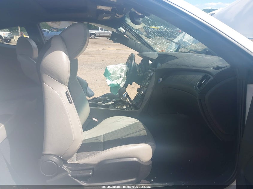 2013 Hyundai Genesis VIN KMHHT6KD1DU083266 IAAI salvage auction — FRONT END, Salvage Title, sold $425 on 2026-07-16 (photo 5)