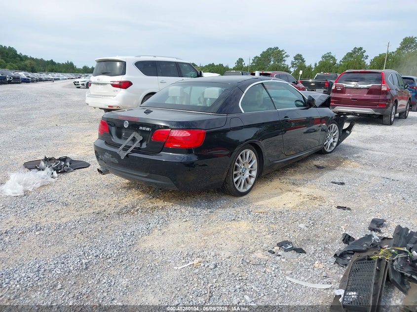 2013 BMW 3er VIN WBADW3C56DJ525621 IAAI salvage auction — FRONT END, Salvage Title, sold $300 on 2026-07-09 (photo 4)