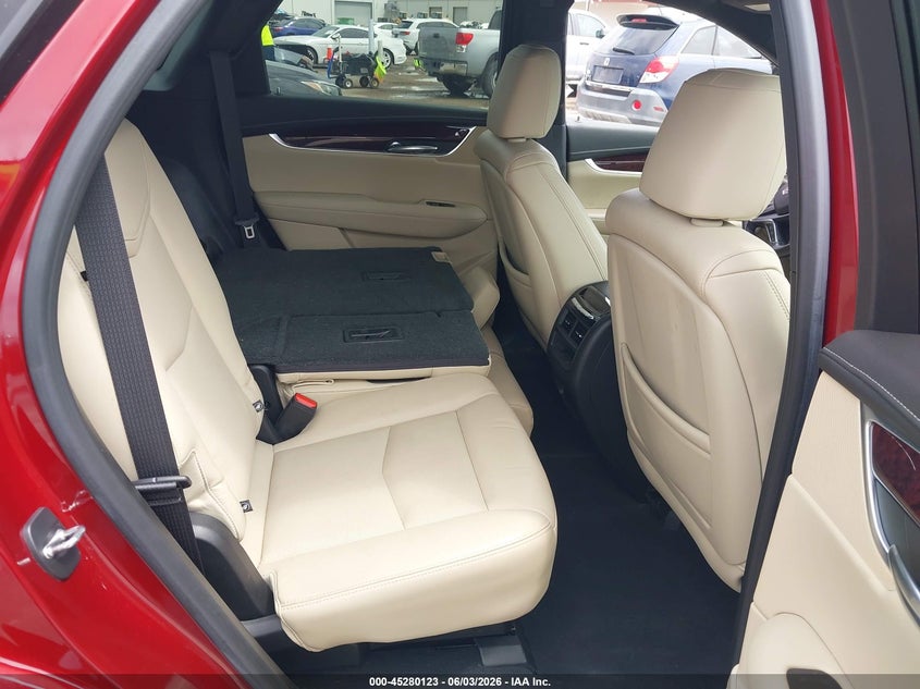2018 Cadillac Xt5 VIN 1GYKNFRS6JZ198902 IAAI salvage auction — SIDE, Salvage Title, sold $4,450 on 2026-07-29 (photo 8)