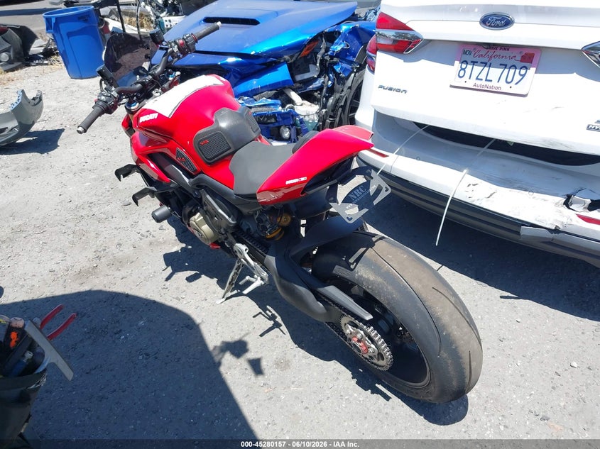 2022 Ducati Streetfighter VIN ZDMFAKNW2NB007287 IAAI salvage auction — RIGHT SIDE, Salvage Certificate (California), sold $3,150 on 2026-07-29 (photo 3)