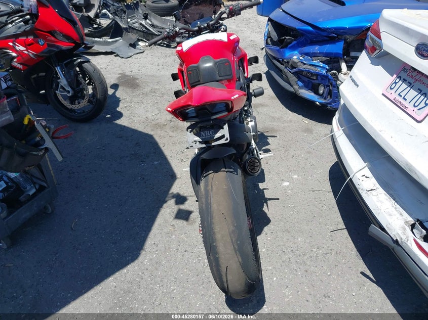 2022 Ducati Streetfighter VIN ZDMFAKNW2NB007287 IAAI salvage auction — RIGHT SIDE, Salvage Certificate (California), sold $3,150 on 2026-07-29 (photo 6)