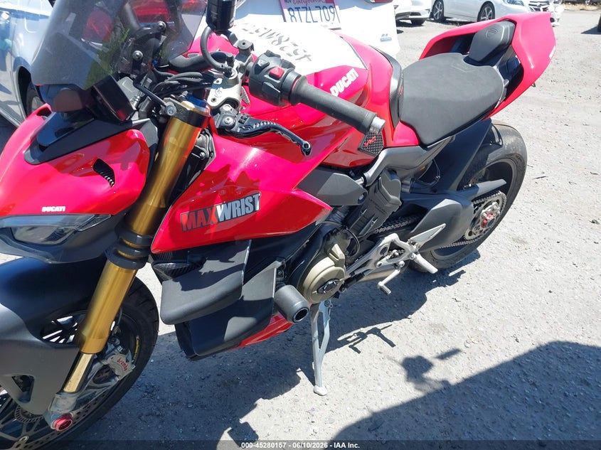 2022 Ducati Streetfighter VIN ZDMFAKNW2NB007287 IAAI salvage auction — RIGHT SIDE, Salvage Certificate (California), sold $3,150 on 2026-07-29 (photo 9)