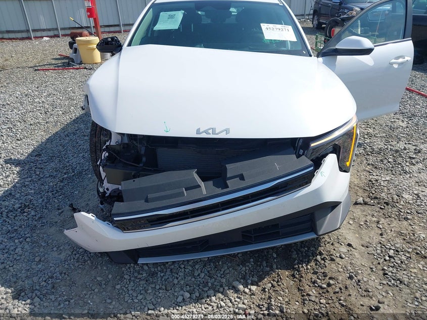 2025 Kia K4 VIN 3KPFU4DE4SE230422 IAAI salvage auction — FRONT END, Salvage Title, sold $7,100 on 2026-07-27 (photo 6)