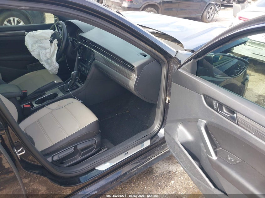 2022 Volkswagen Passat VIN 1VWMA7A33NC007897 IAAI salvage auction — FRONT END, Salvage Title, sold $2,200 on 2026-07-22 (photo 5)