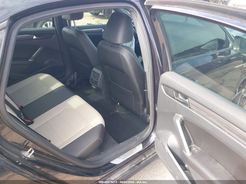 2022 Volkswagen Passat VIN 1VWMA7A33NC007897 IAAI salvage auction — FRONT END, Salvage Title, sold $2,200 on 2026-07-22 (photo 8)