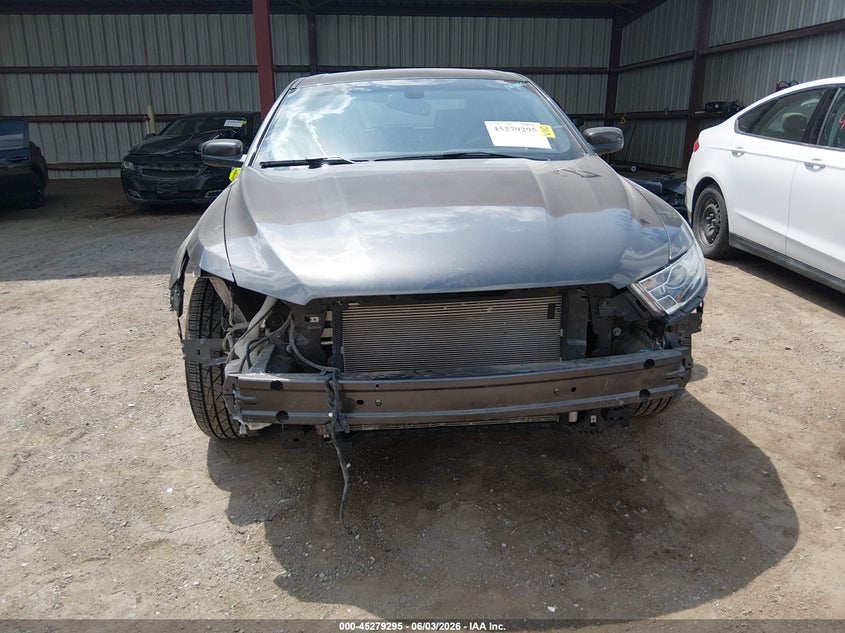 2017 Ford Taurus VIN 1FAHP2E88HG118296 IAAI salvage auction — FRONT & REAR, Salvage Title, sold $3,800 on 2026-07-09 (photo 6)