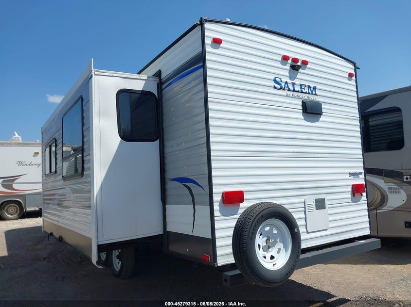 2018 Forest river Salem VIN 4X4TSMC20JA322798 IAAI salvage auction — HAIL, Clear (Oklahoma), sold $8,200 on 2026-07-15 (photo 3)