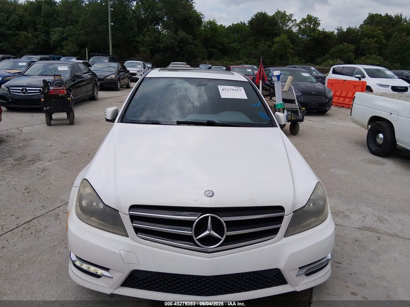 2014 Mercedes-benz C-klasse VIN WDDGF4HB3ER313515 IAAI salvage auction — NORMAL WEAR, Clear (Montana), sold $825 on 2026-07-29 (photo 6)