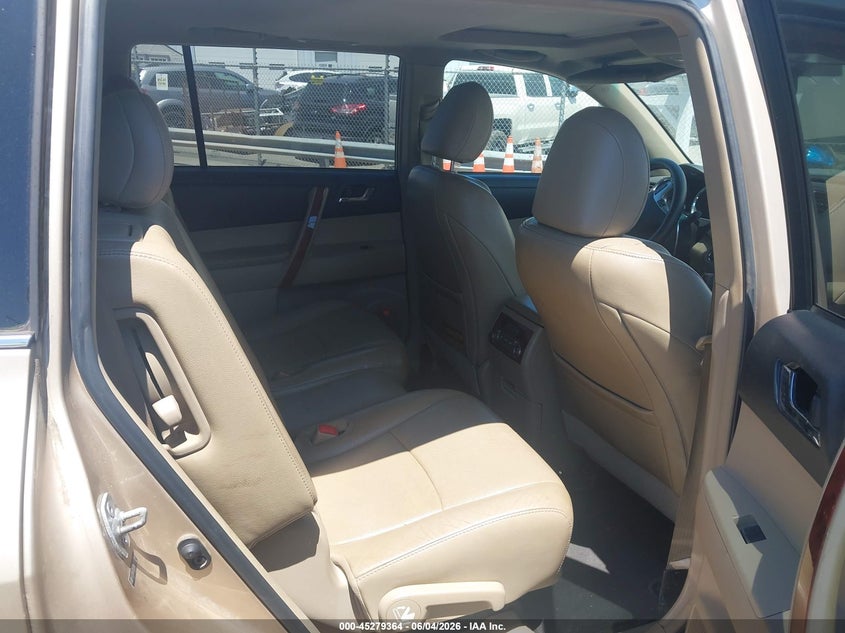 2011 Toyota Highlander VIN 5TDDK3EH5BS056849 IAAI salvage auction — NORMAL WEAR, Clear-Dealer Only (North Carolina), sold $4,150 on 2026-07-20 (photo 8)