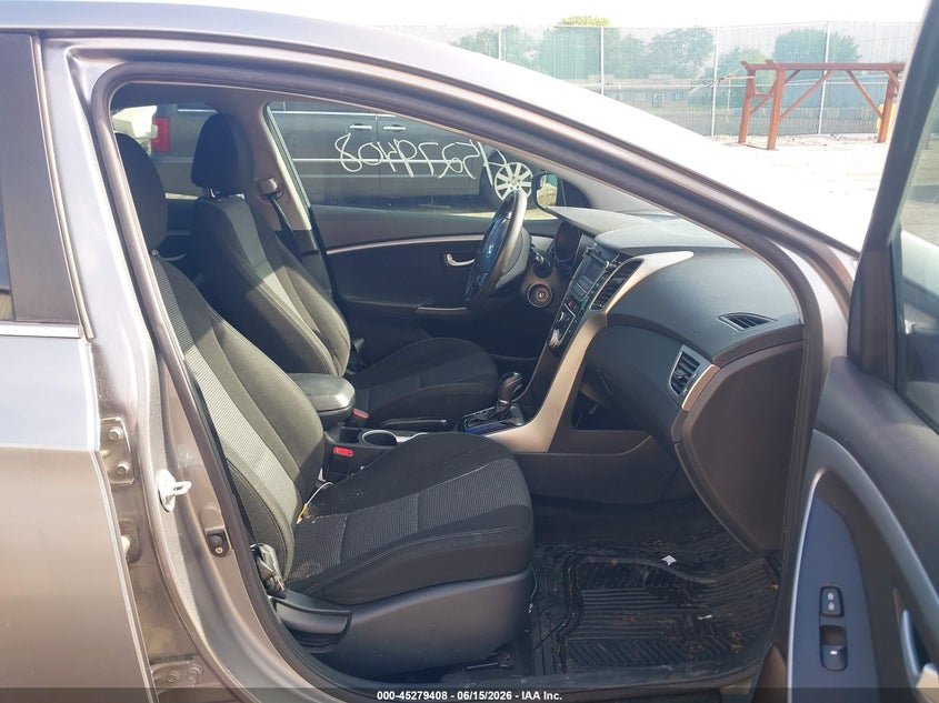 2017 Hyundai Elantra VIN KMHD35LH0HU369500 IAAI salvage auction — RIGHT FRONT, Clear (Indiana), sold $1,050 on 2026-07-21 (photo 5)