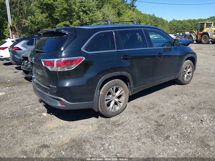 2014 Toyota Highlander VIN 5TDJKRFH3ES019887 IAAI salvage auction — FRONT END, Salvage (Massachusetts), sold $4,250 on 2026-07-31 (photo 4)