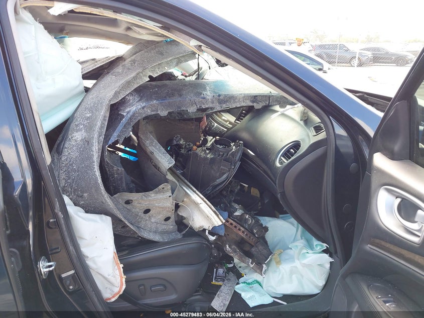 2015 Infiniti Qx60 VIN 5N1AL0MNXFC521067 IAAI salvage auction — BIO HAZARD, Salvage Title, sold $350 on 2026-07-28 (photo 5)