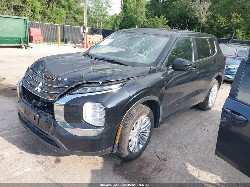 2023 Mitsubishi Outlander VIN JA4J4TA8XPZ028144 IAAI salvage auction — FRONT END, Salvage (Missouri), sold $4,650 on 2026-07-29 (photo 2)