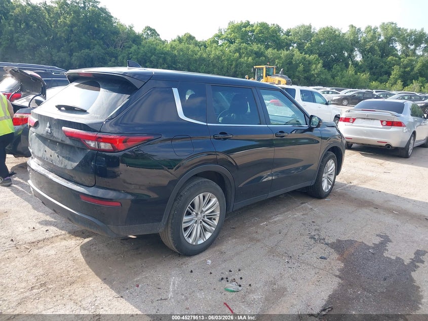 2023 Mitsubishi Outlander VIN JA4J4TA8XPZ028144 IAAI salvage auction — FRONT END, Salvage (Missouri), sold $4,650 on 2026-07-29 (photo 4)