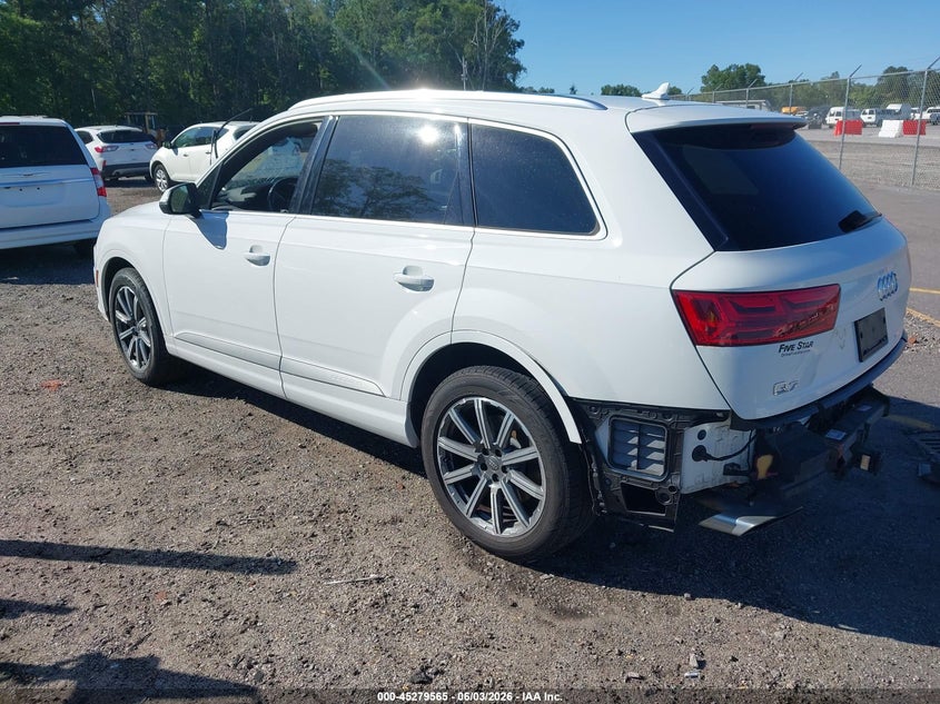 2018 Audi Q7 VIN WA1LAAF73JD009235 IAAI salvage auction — REAR END, Salvage Title, sold $6,800 on 2026-07-15 (photo 3)