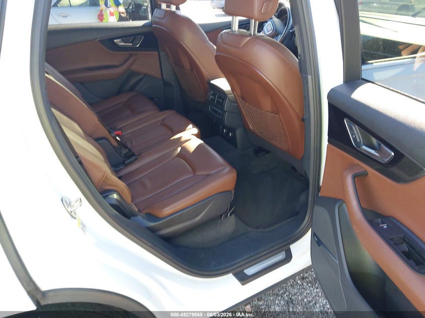 2018 Audi Q7 VIN WA1LAAF73JD009235 IAAI salvage auction — REAR END, Salvage Title, sold $6,800 on 2026-07-15 (photo 8)