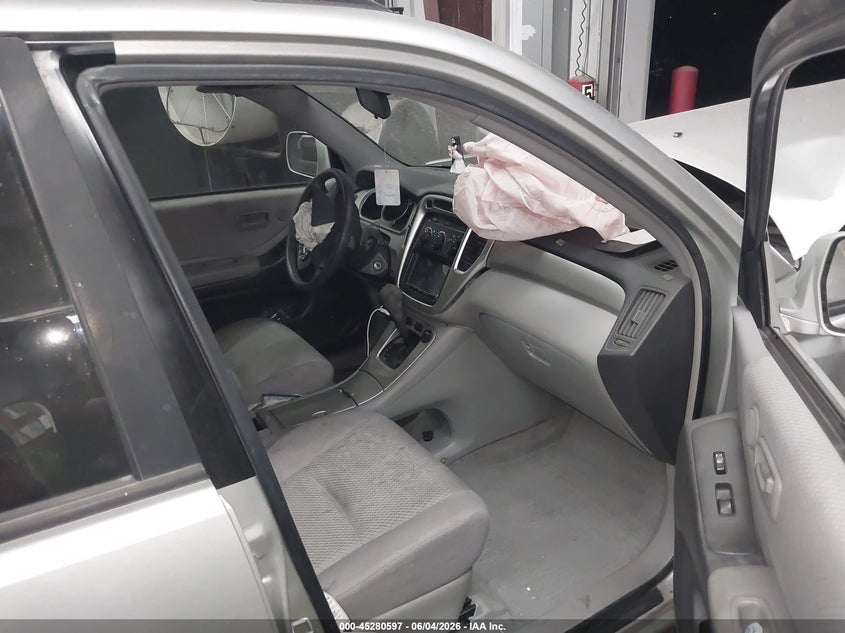 2004 Toyota Highlander VIN JTEDP21A840033247 IAAI salvage auction — FRONT END, Salvage (Arizona), sold $300 on 2026-07-14 (photo 5)