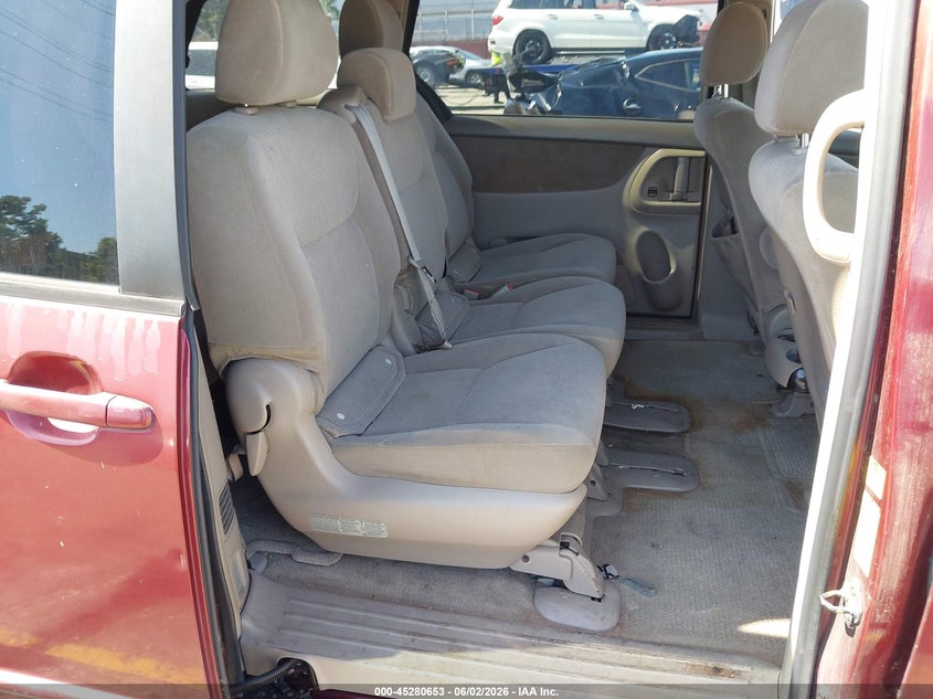 2005 Toyota Sienna VIN 5TDZA23C75S231567 IAAI salvage auction — NORMAL WEAR, Clear - Dealer Only (California), sold $800 on 2026-07-14 (photo 8)