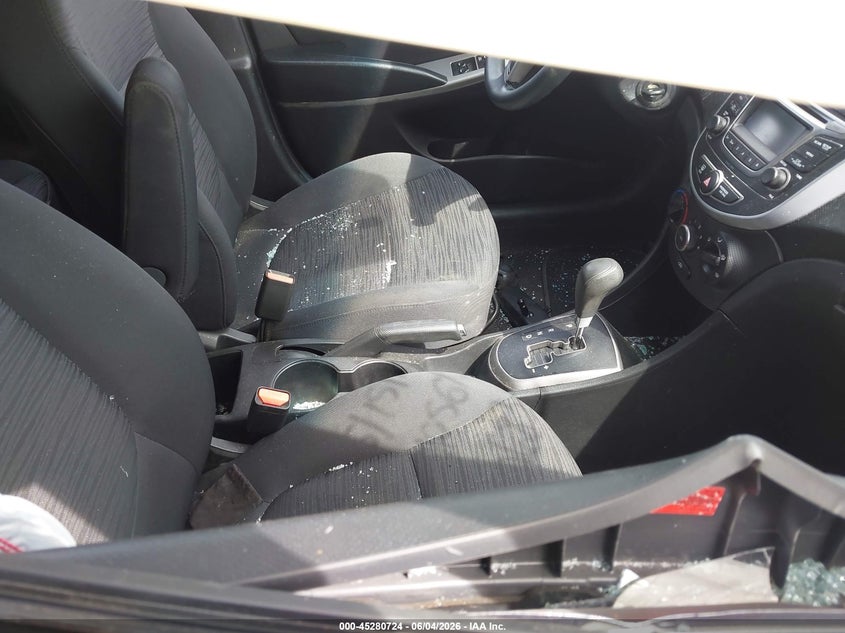 2016 Hyundai Accent VIN KMHCT5AE0GU268363 IAAI salvage auction — NORMAL WEAR, Salvage Title, sold $450 on 2026-07-13 (photo 5)