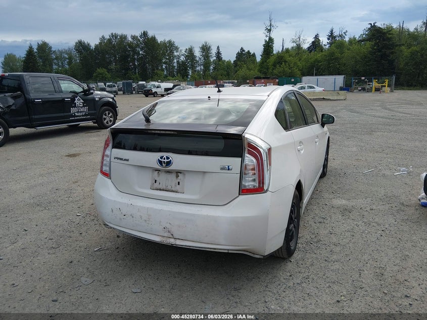 2012 Toyota Prius VIN JTDKN3DU2C0335046 IAAI salvage auction — NORMAL WEAR, Clear (Washington), sold $4,200 on 2026-07-08 (photo 4)