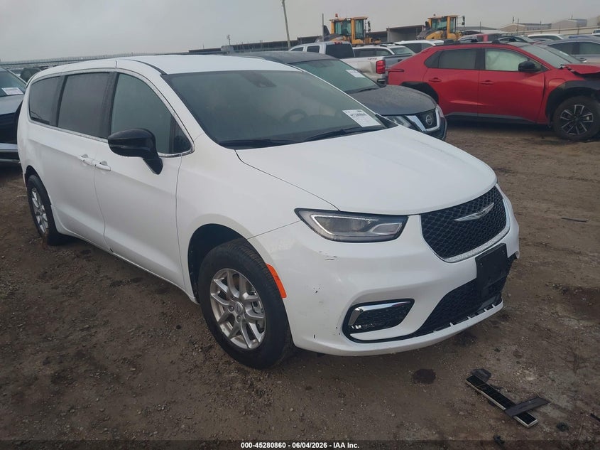 2026 Chrysler Pacifica VIN 2C4RC1BG1TR272615 IAAI salvage auction — LEFT SIDE, Salvage Title, sold $1,350 on 2026-07-28 (photo 1)