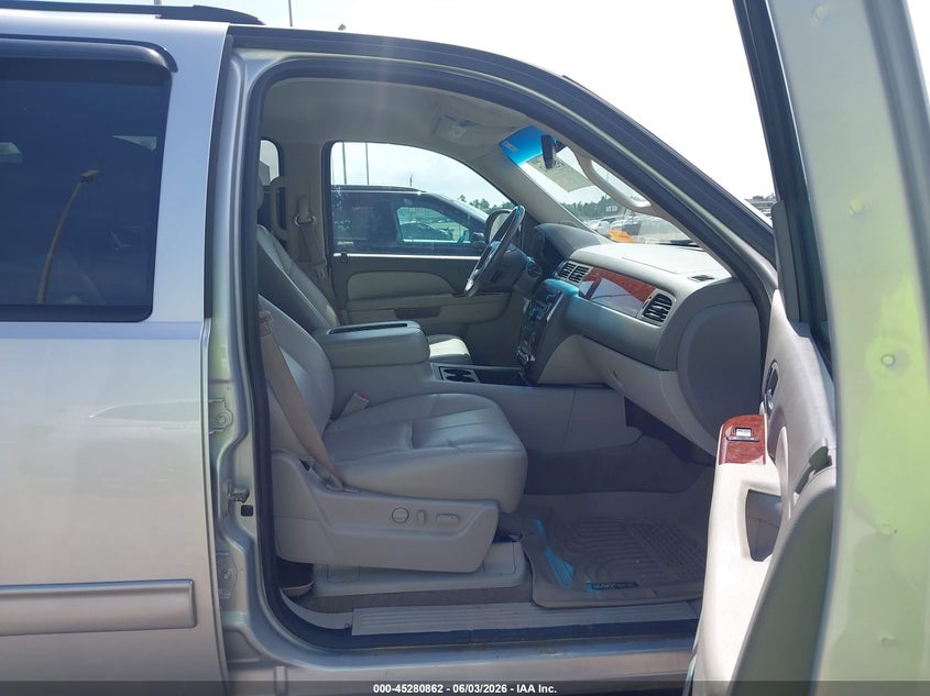 2014 Chevrolet Express VIN 1GNSCJE05ER145088 IAAI salvage auction — LEFT SIDE, Salvage (Texas), sold $1,125 on 2026-07-09 (photo 5)