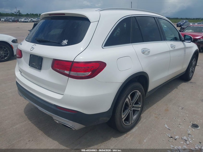 2019 Mercedes-benz Glc VIN WDC0G4JBXKV141967 IAAI salvage auction — WATER/FLOOD, Original (Texas), sold $5,500 on 2026-08-14 (photo 4)