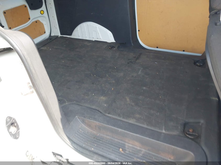 2017 Ford Transit VIN NM0LS7F78H1310307 IAAI salvage auction — RIGHT FRONT, Salvage Title, sold $2,300 on 2026-07-06 (photo 8)