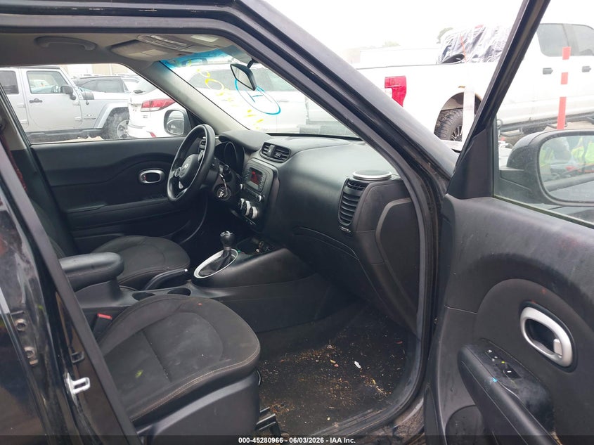 2016 Kia Soul VIN KNDJN2A20G7375308 IAAI salvage auction — NORMAL WEAR, Clear - Public Restricted (Oklahoma), sold $625 on 2026-07-15 (photo 5)