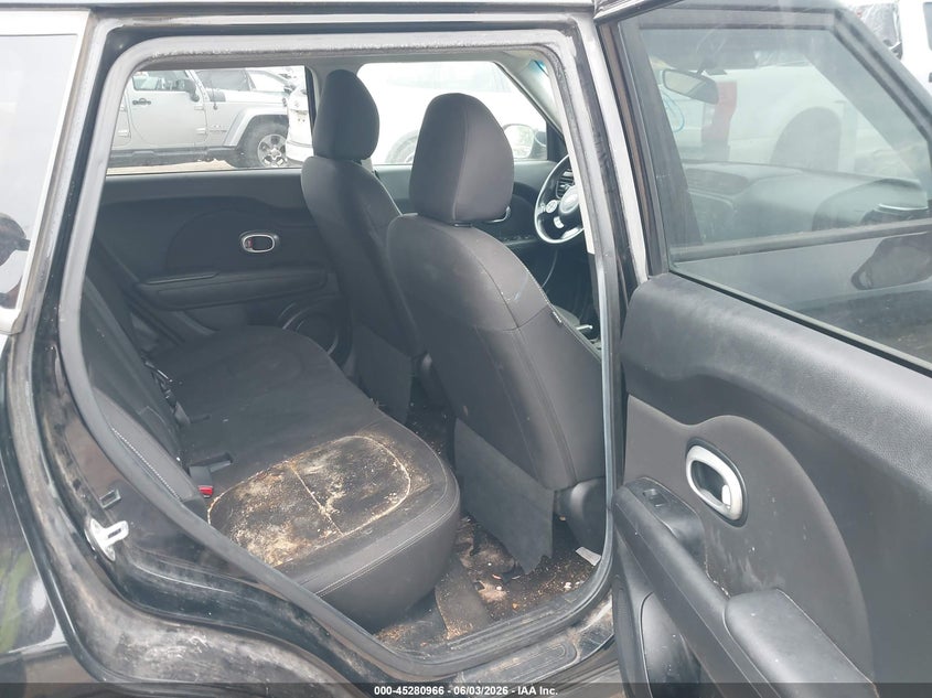 2016 Kia Soul VIN KNDJN2A20G7375308 IAAI salvage auction — NORMAL WEAR, Clear - Public Restricted (Oklahoma), sold $625 on 2026-07-15 (photo 8)