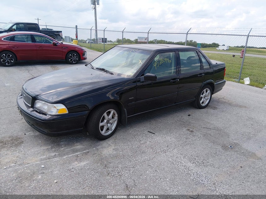 1998 Volvo S70 VIN YV1LS567XW2497803 IAAI salvage auction — NORMAL WEAR, Clear (Missouri), sold $1,800 on 2026-08-20 (photo 2)