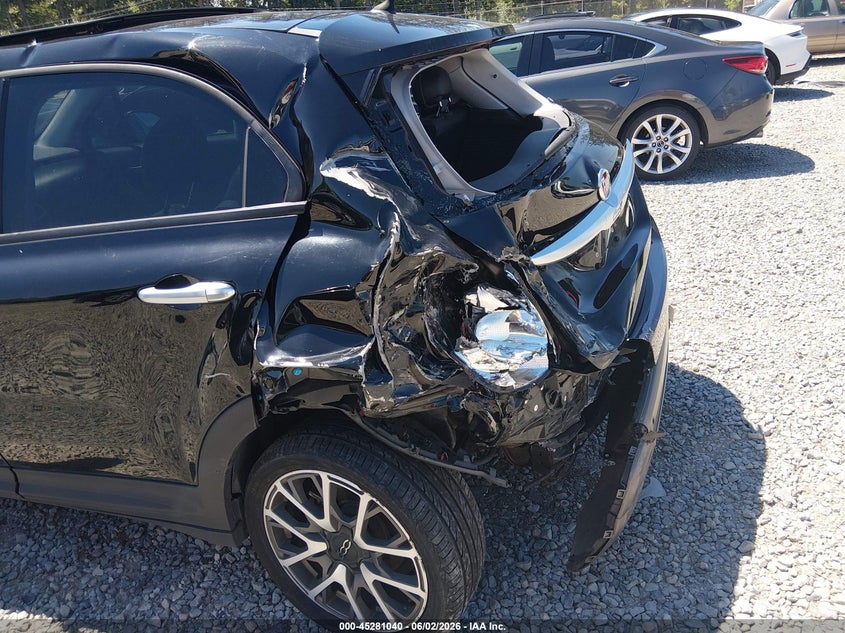 2016 Fiat VIN ZSBCSYET7GP476537 IAAI salvage auction — LEFT REAR, Salvage Title, sold $200 on 2026-08-12 (photo 6)