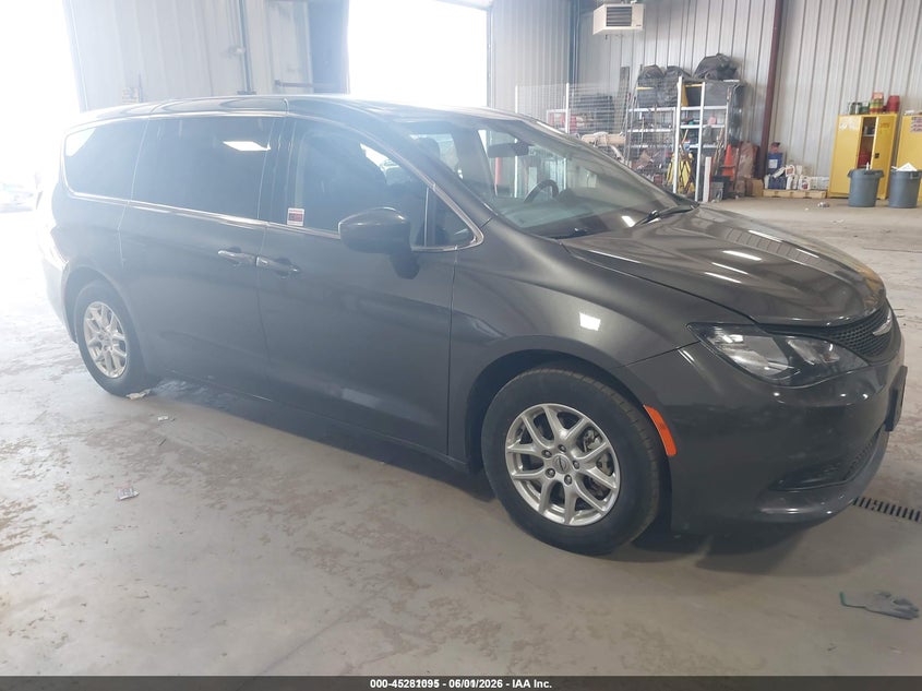 2022 Chrysler Voyager VIN 2C4RC1CG5NR146663 — IAAI salvage auction photo