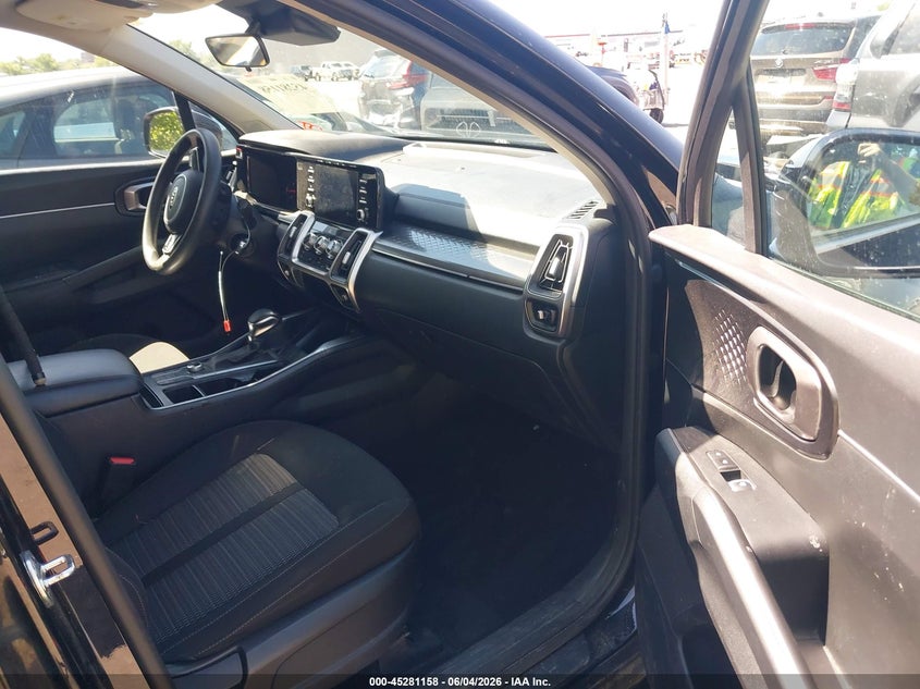 2021 Kia Sorento VIN 5XYRGDLC8MG018746 IAAI salvage auction — LEFT FRONT, Salvage Title, sold $5,550 on 2026-07-23 (photo 5)
