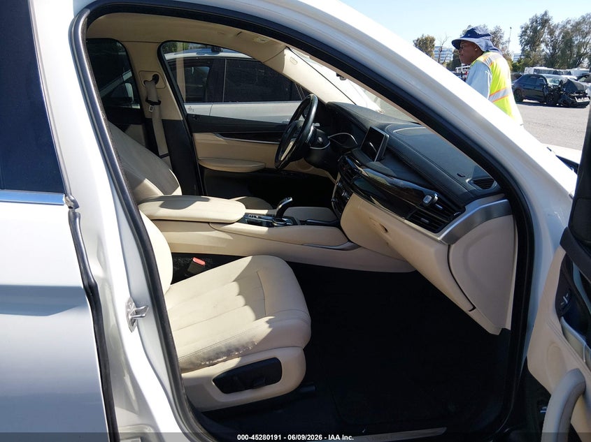 2016 BMW X6 VIN 5UXKU0C5XG0F92622 IAAI salvage auction — NORMAL WEAR, Salvage Title - Dealer (California), sold $6,800 on 2026-07-09 (photo 5)