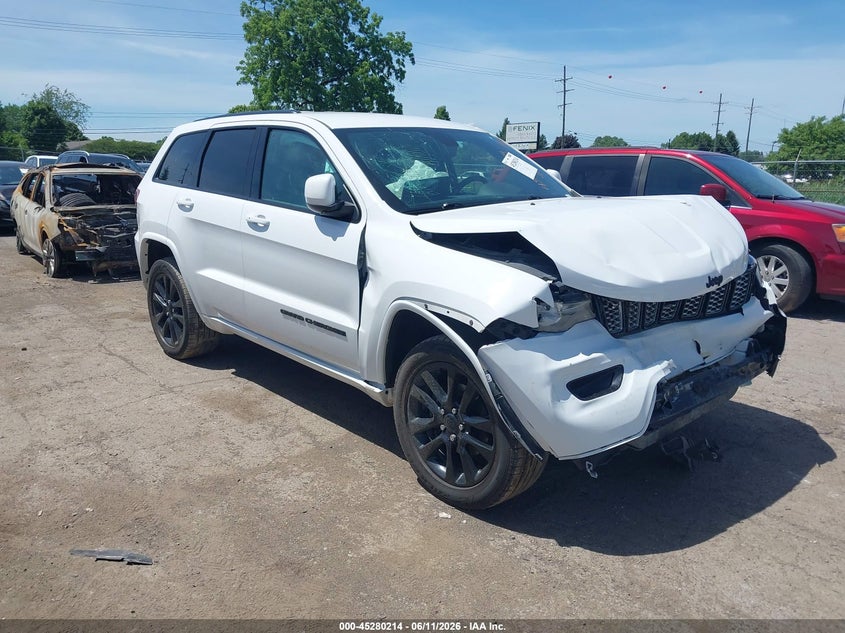 2017 Jeep Grand cherokee VIN 1C4RJFAG8HC927079 IAAI salvage auction — FRONT END, Clear (Michigan), sold $2,050 on 2026-07-09 (photo 1)