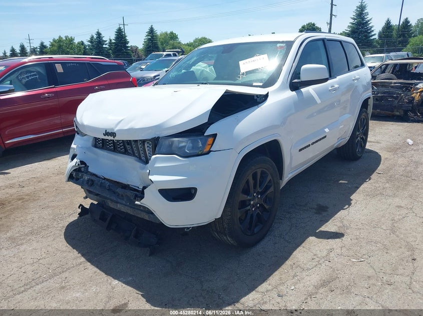 2017 Jeep Grand cherokee VIN 1C4RJFAG8HC927079 IAAI salvage auction — FRONT END, Clear (Michigan), sold $2,050 on 2026-07-09 (photo 2)