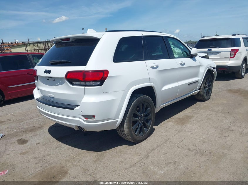 2017 Jeep Grand cherokee VIN 1C4RJFAG8HC927079 IAAI salvage auction — FRONT END, Clear (Michigan), sold $2,050 on 2026-07-09 (photo 4)